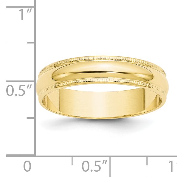 A simple gold wedding band with a smooth finish.